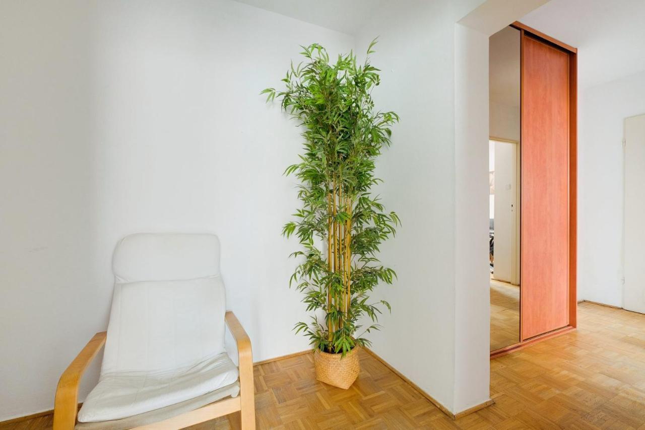 2 Bedroom Apartment In Green Location Warsaw Exterior photo